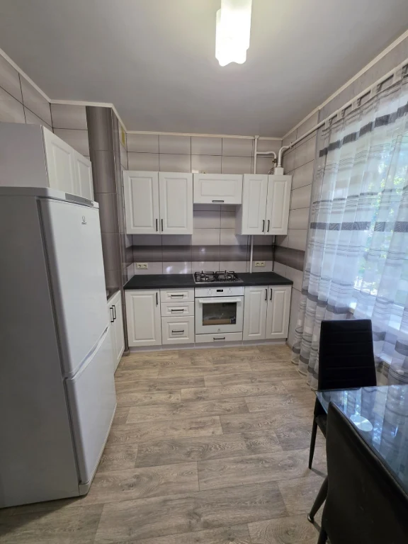 Продаю 3-кімнатну квартиру, автономне опалення, вулиця Колодязна