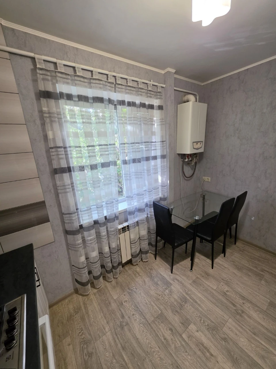 Продаю 3 кімнатну квартиру автономне опалення вулиця Колодяз
