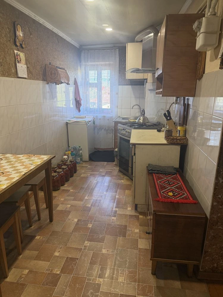продаж квартири будинку з ділянкою Львів Рясне
