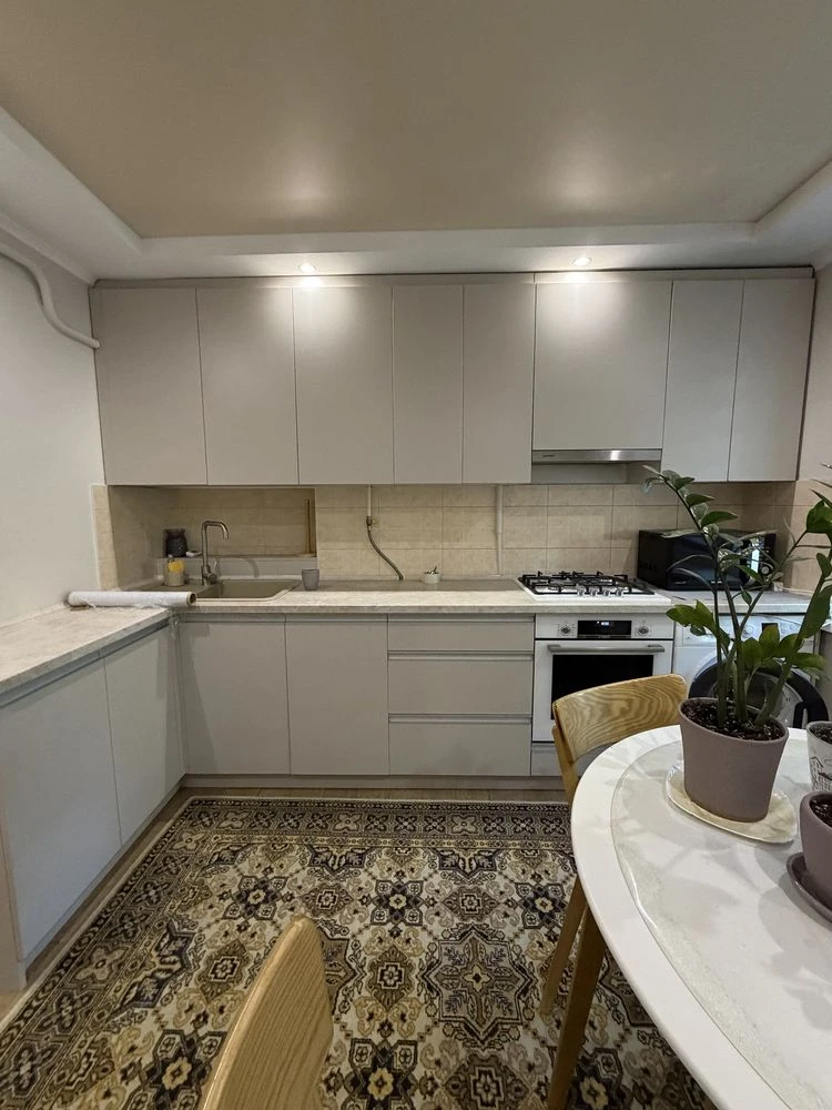 Sale of a 3-bedroom apartment 69 sq m, Topol-2