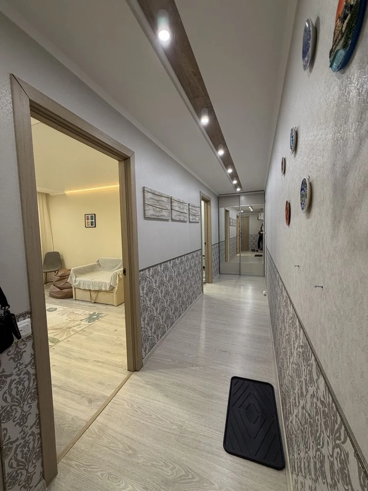 Sale of a 3-bedroom apartment 69 sq m, Topol-2