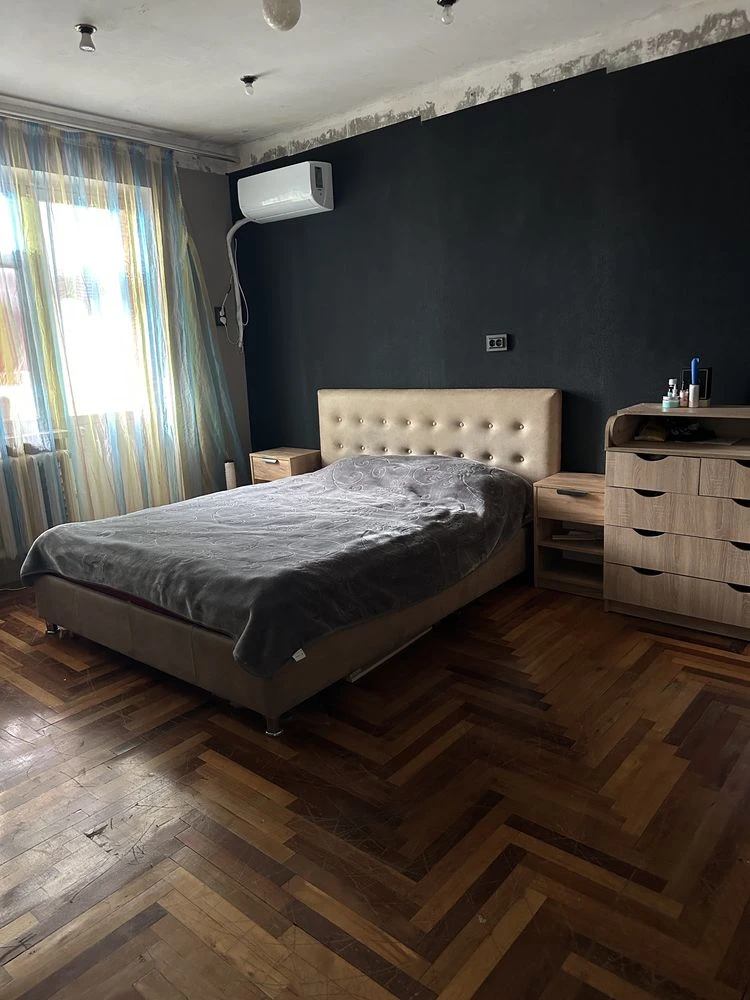 Продам 2-кімнатну квартиру на Бабурці, Хортицький район