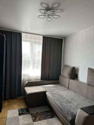Продам 2-кімнатну квартиру на Бабурці, Хортицький район