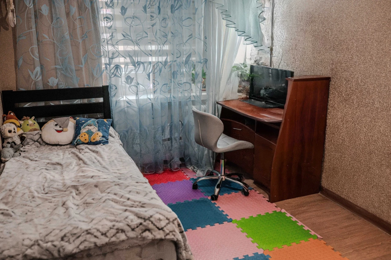 2 Кімнатна, в центрі міста, поруч школа, дитячий садок марке