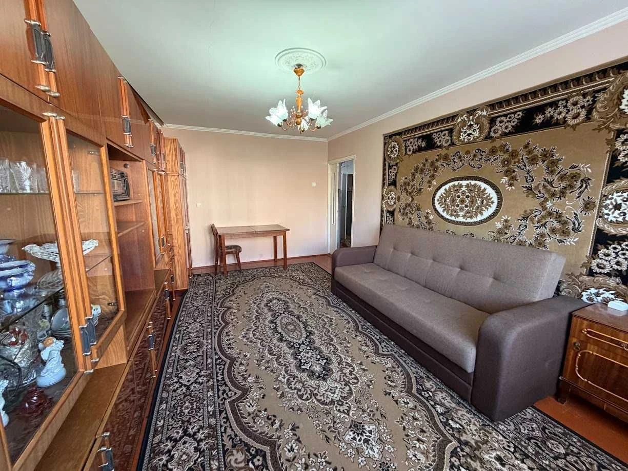 3-bedroom apartment for sale (Ukrainian) on Ukrainian Dobr Street