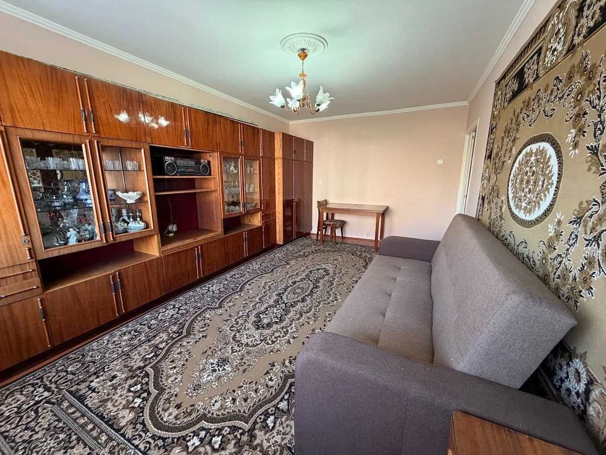 3-bedroom apartment for sale (Ukrainian) on Ukrainian Dobr Street
