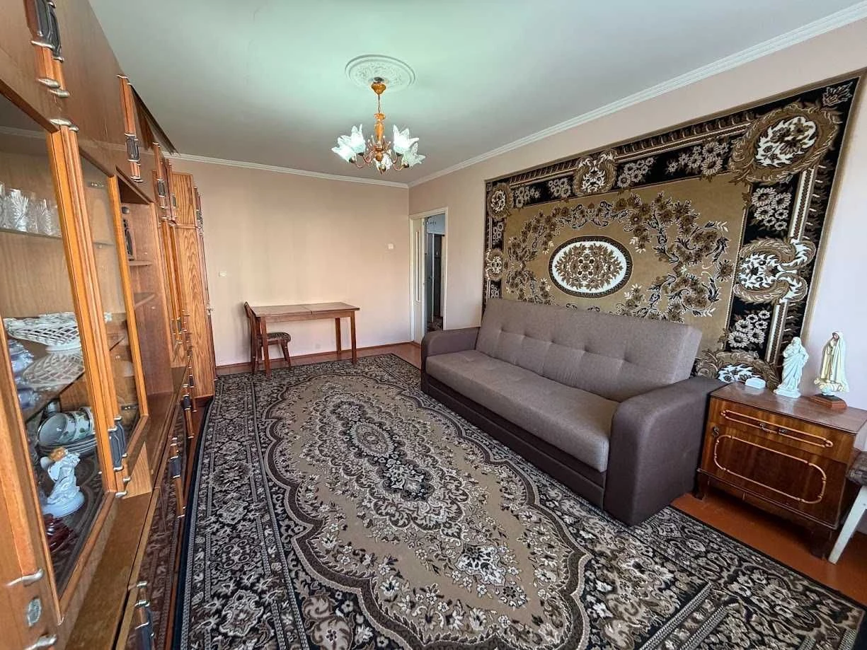 3-bedroom apartment for sale (Ukrainian) on Ukrainian Dobr Street