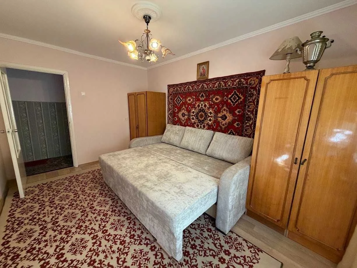 3-bedroom apartment for sale (Ukrainian) on Ukrainian Dobr Street