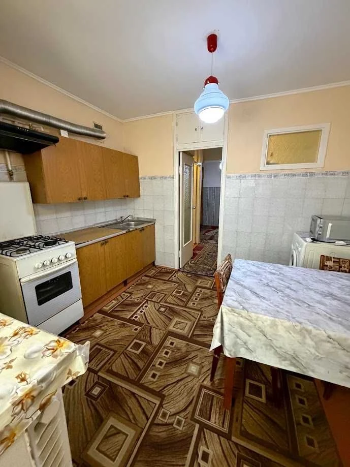 3-bedroom apartment for sale (Ukrainian) on Ukrainian Dobr Street