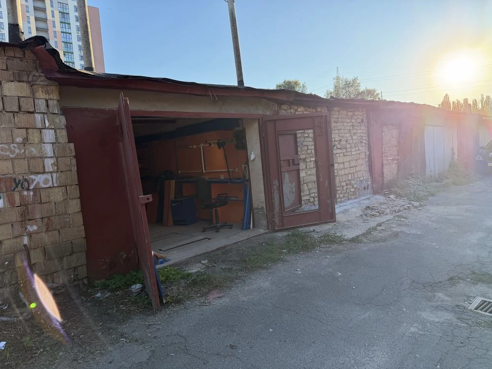 Продаж гаражу ГК Тюльпан, поруч ЖК Місто квітів, ЖК Сирецькі