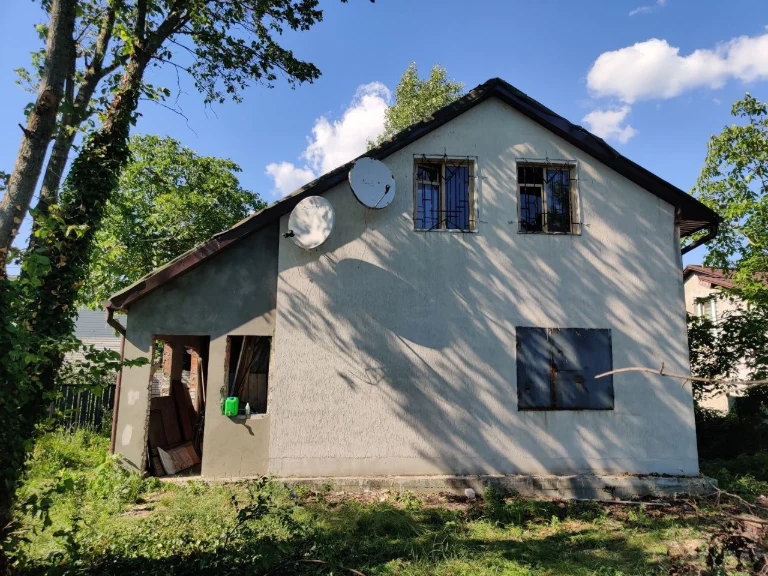 Будинок на річці в Оскорках