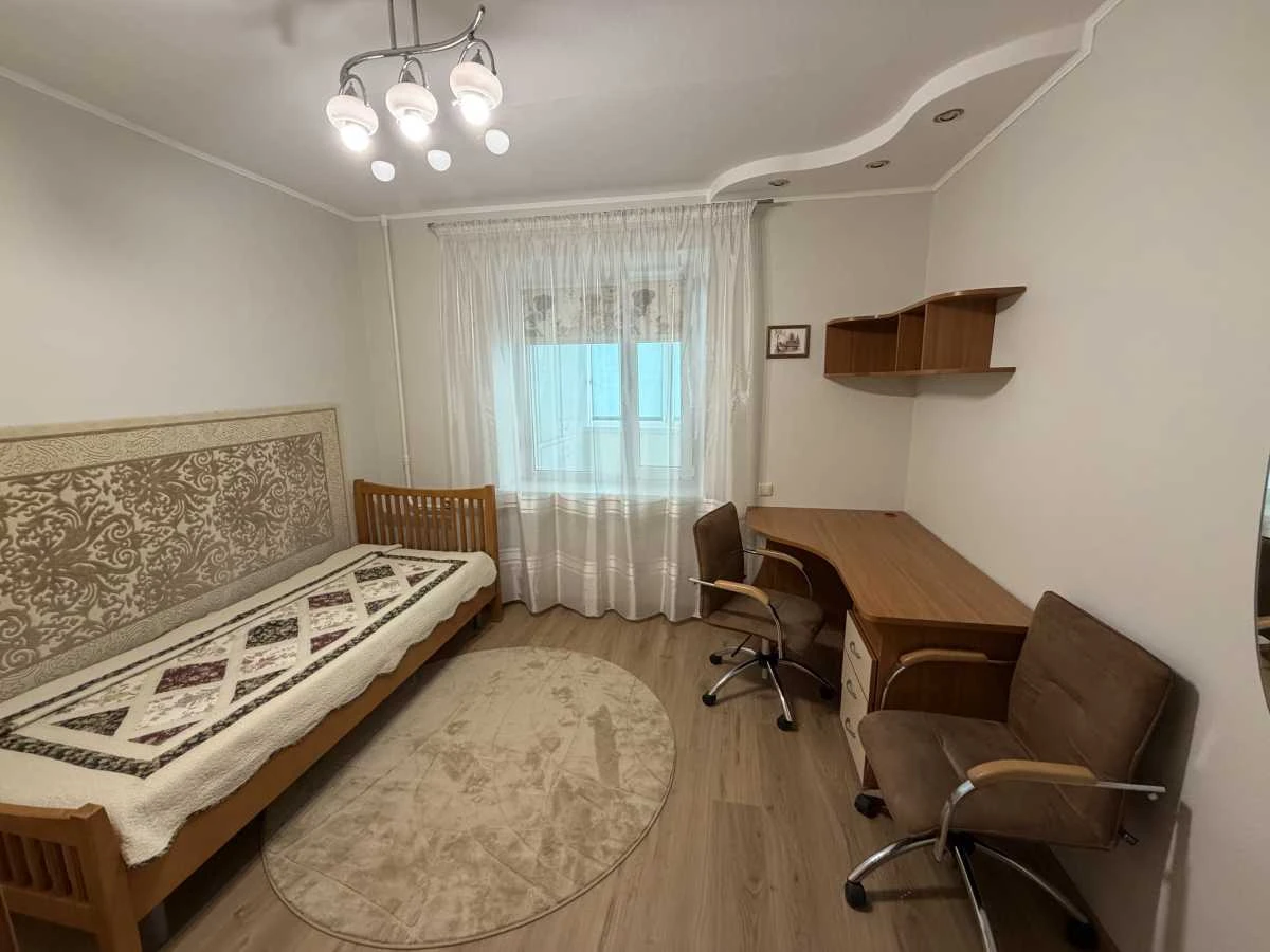 Rent a 2-bedroom apartment 65.5 sq m, Marshal Timoshenko Street,