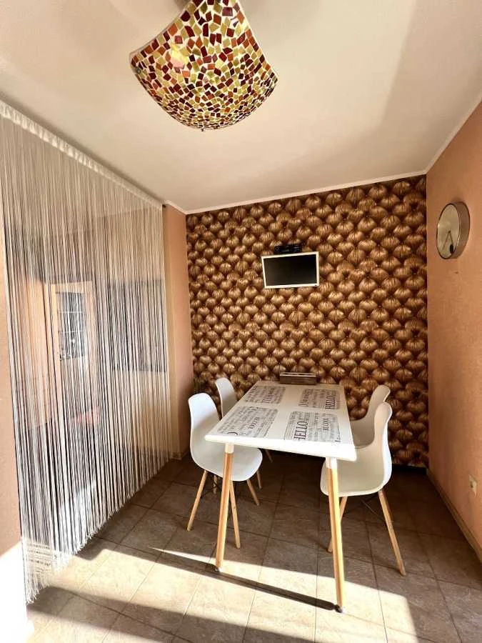 Сдается 1-комнатная квартира 38 м², улица Героев Днепра, 47