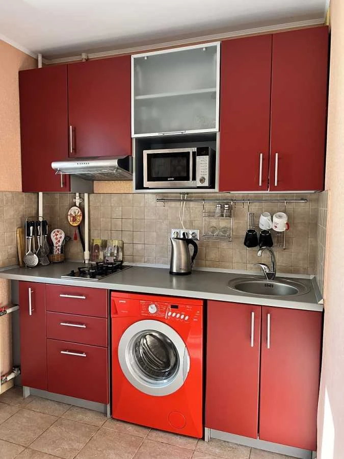 Сдается 1-комнатная квартира 38 м², улица Героев Днепра, 47