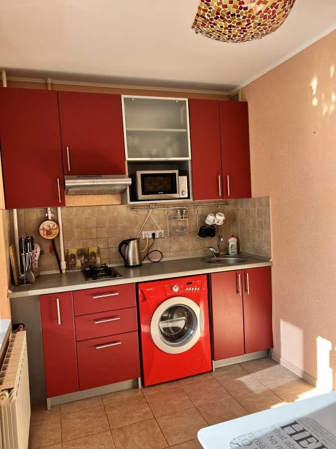 Сдается 1-комнатная квартира 38 м², улица Героев Днепра, 47