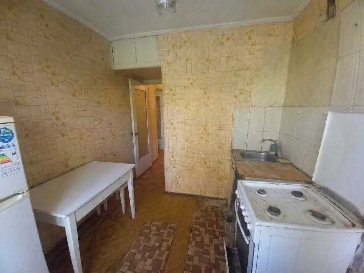 Продам однокомнатную на Варненской.