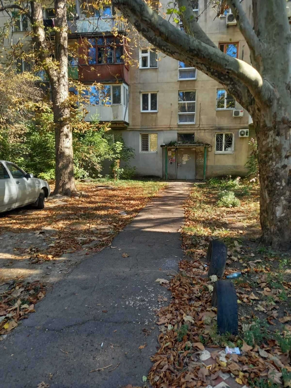 Продам однокомнатную на Варненской.