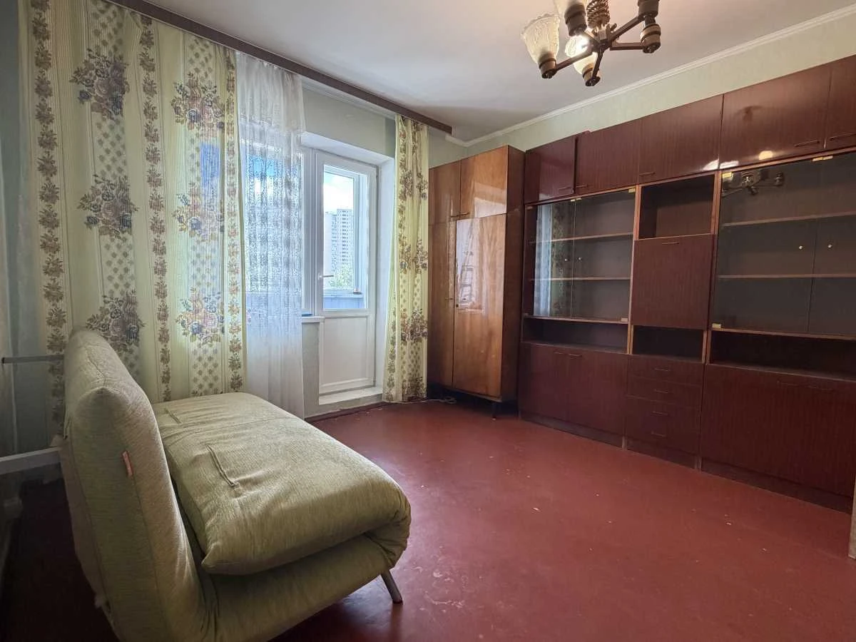 Продажа трехкомнатной квартиры 70 м², Здолбуновская ул., 7А