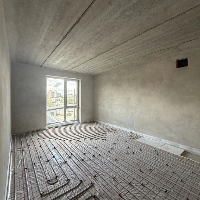 Терміново продається 1-кімнатна квартира 37 м² з теплою підлогою та штукатуркою!