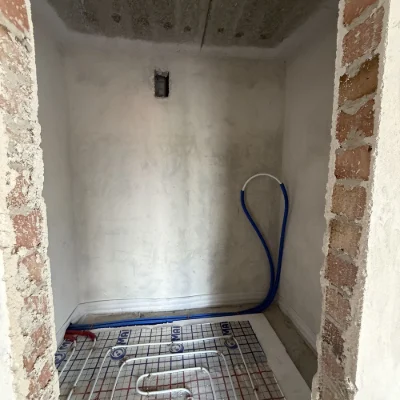 Urgent: 1-bedroom apartment 37 sq m with heated floor and plaster!