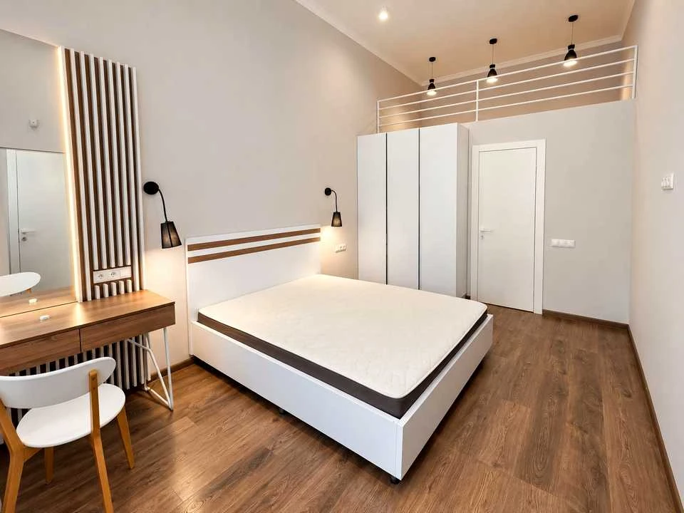 Apartment. Kharkiv, Mirohorytseva Street
