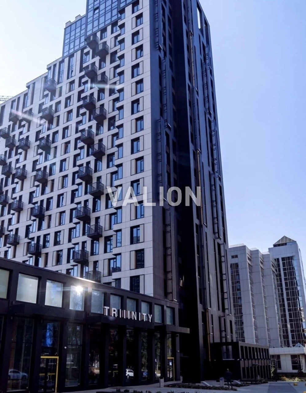 Продаж 3-к квартири вул. Василя Тютюнника 43