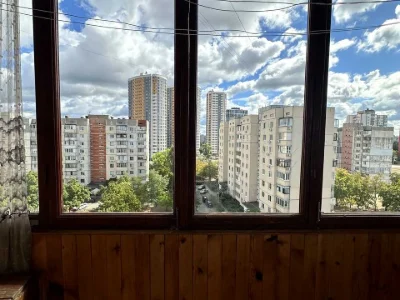 Квартира. Київ, Райдужна вул. 2Б