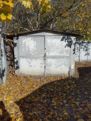 Продається гараж на Черемушках