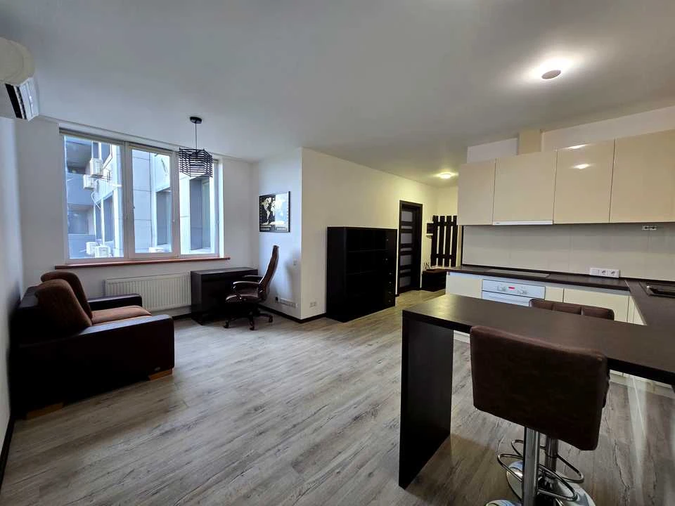 Apartment. Zavalna Street, Kyiv