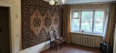 Продам квартиру у центрі міста Чернігова від власника