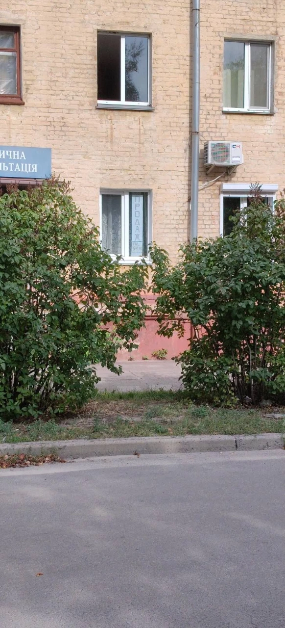 Продам квартиру у центрі міста Чернігова від власника