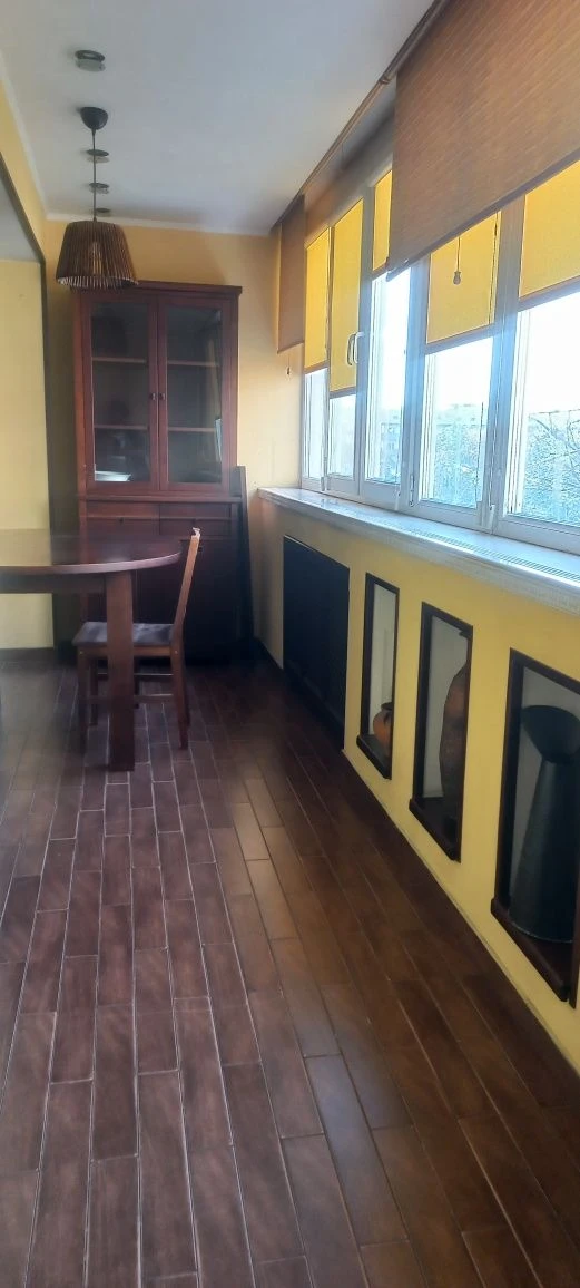 For Sale: 3-room apartment on Yange, 4, metro "Shulyavska", "Polite