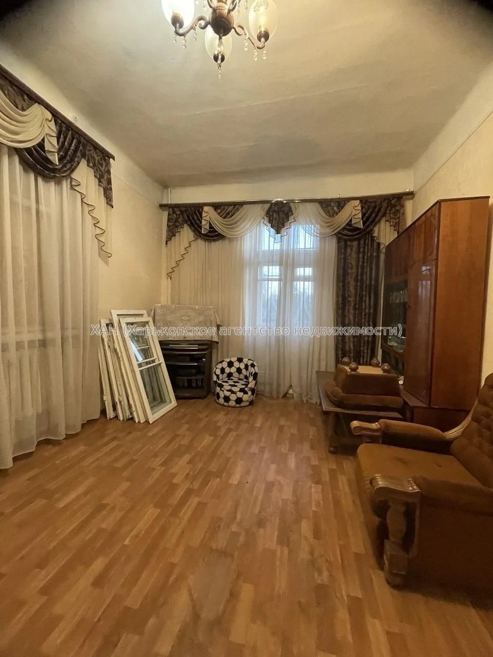 Продам 3к кирпич Метро Левада Автовокзал 66 квм 2/3 эт М05