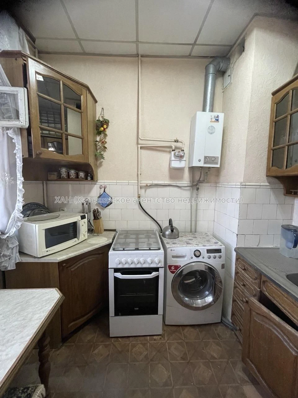Продам 3к кирпич Метро Левада Автовокзал 66 квм 2/3 эт М05