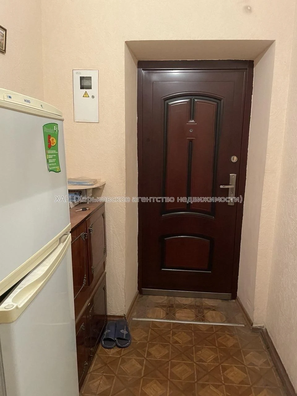 Продам 3к кирпич Метро Левада Автовокзал 66 квм 2/3 эт М05