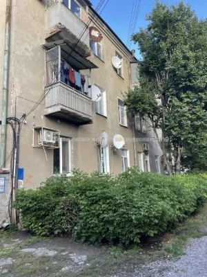 Продам 3к кирпич Метро Левада Автовокзал 66 квм 2/3 эт М05