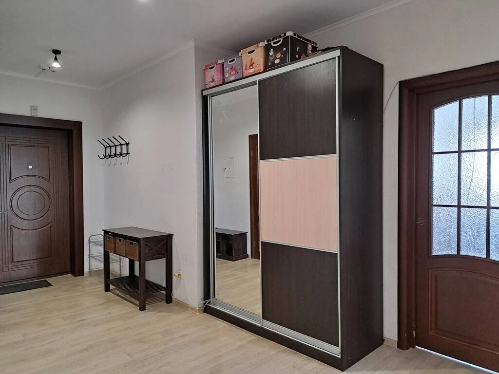 Сдам 2-кімнатну квартиру, вулиця Сім'ї Кульженків (Петра Дегтяренка)