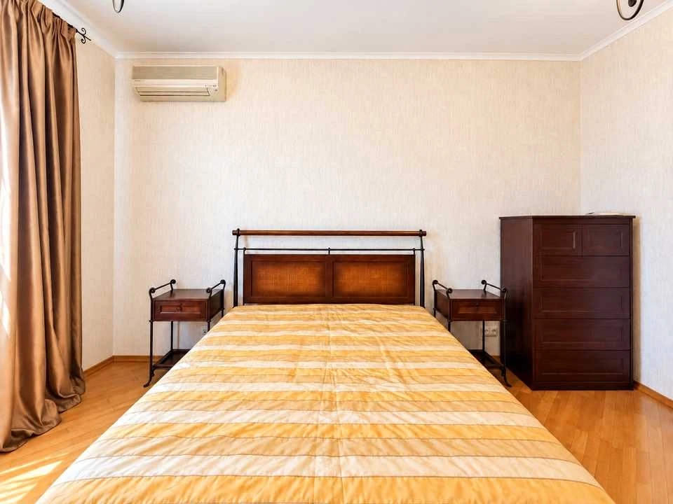 Apartment. Obolonsky Prospect, Kyiv