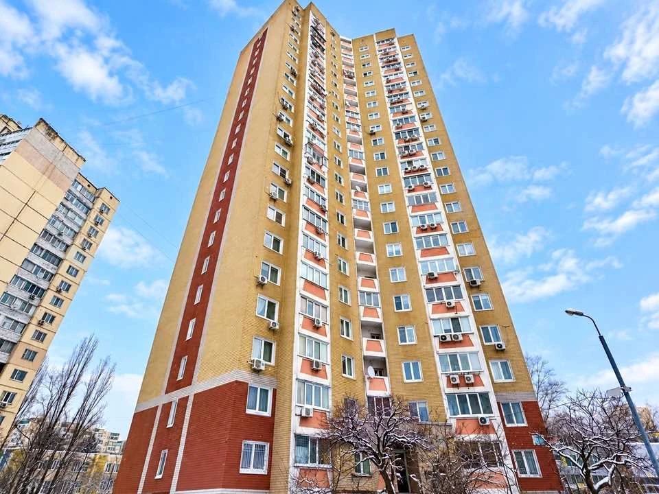 Apartment. Obolonsky Prospect, Kyiv
