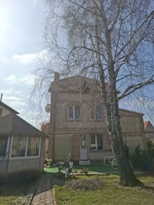 Exclusive. For sale 3-storey house near the sea in Sauvignon-1