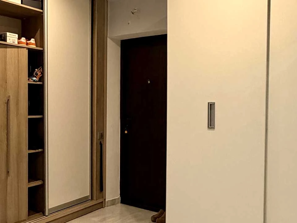One-Bedroom Apartment. Sapernoslobidskaya Street, Kyiv