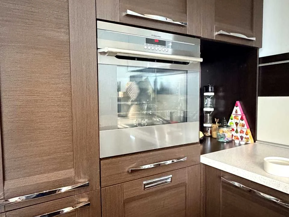 One-Bedroom Apartment. Sapernoslobidskaya Street, Kyiv