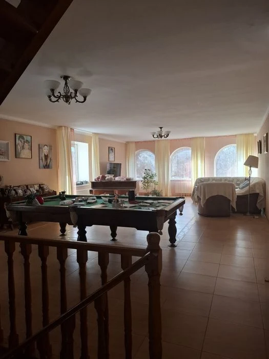 Exclusive. For sale 3-storey house near the sea in Sauvignon-1