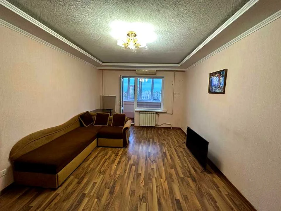 Квартира. Леоніда Бикова бульв.
