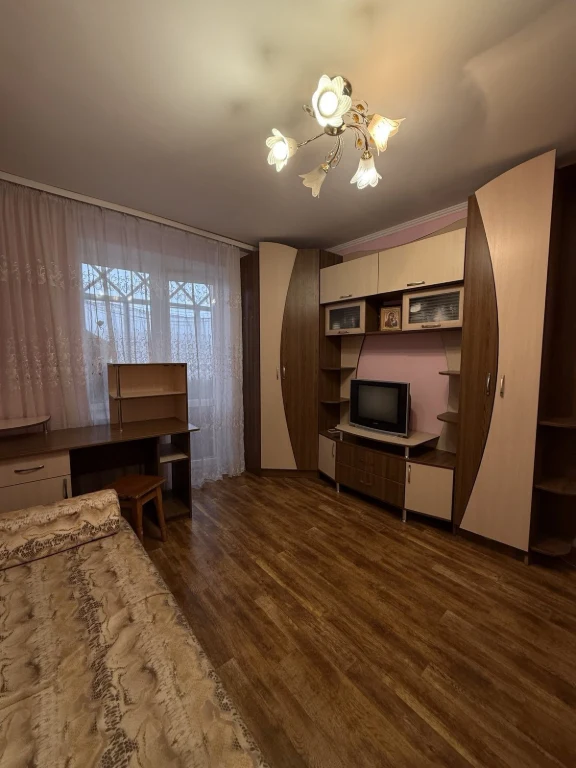 Продається 1-кімнатна квартира, Опанасюк (Пирогова)
