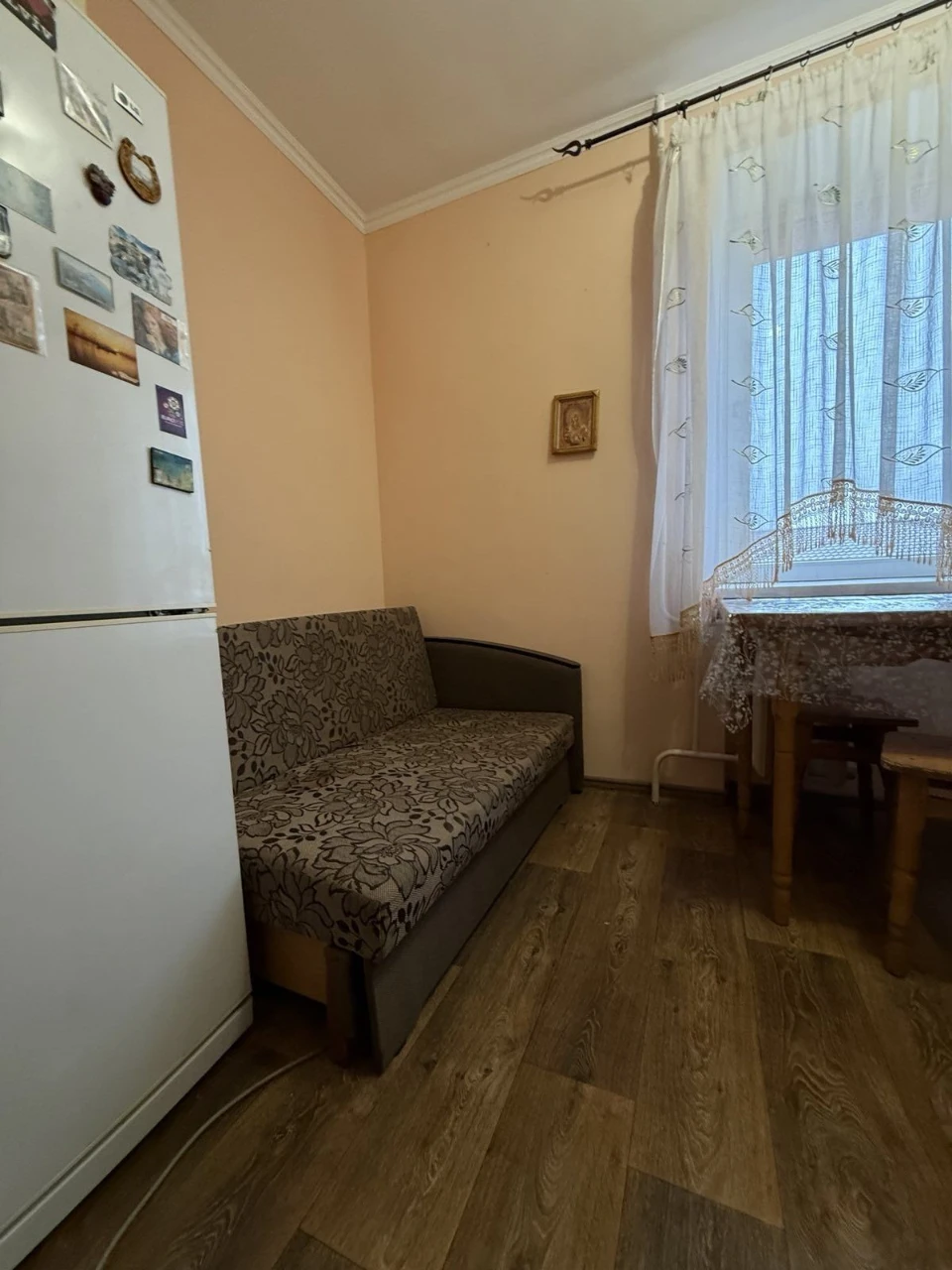 Продам 1 кім В.Опанасюка(Пирогова)