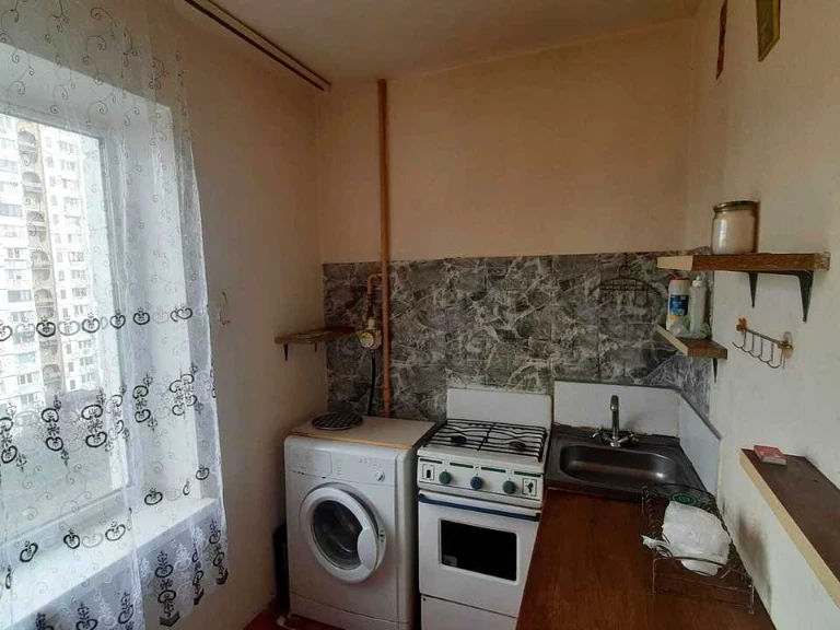 Квартира. Київ, Миколи Бажана проспект