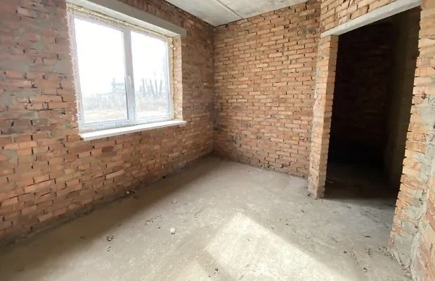 Продаж таунхаусу в чороновому стані 95 кв м. 3 кімнати,