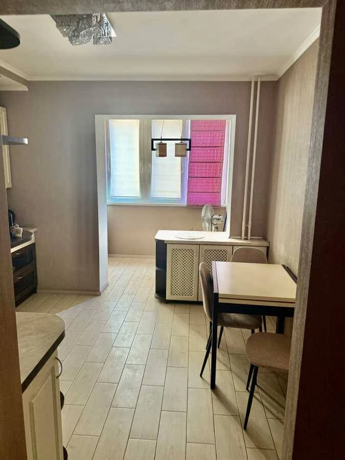 Продам 1-к квартиру Київ, Святошинський, Олевська вул, 7