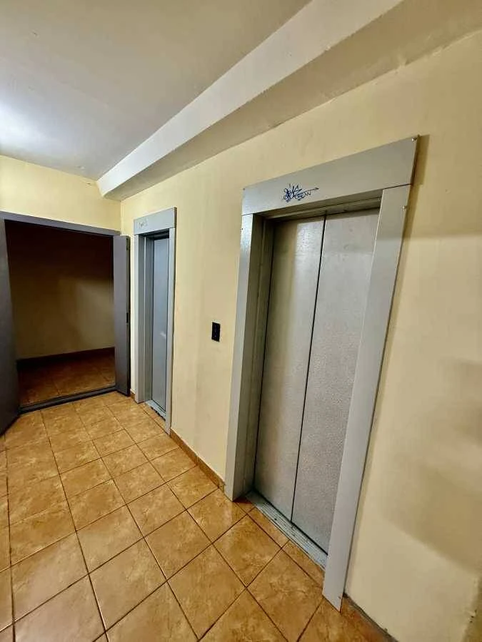 Продам 1-к квартиру Київ, Святошинський, Олевська вул, 7